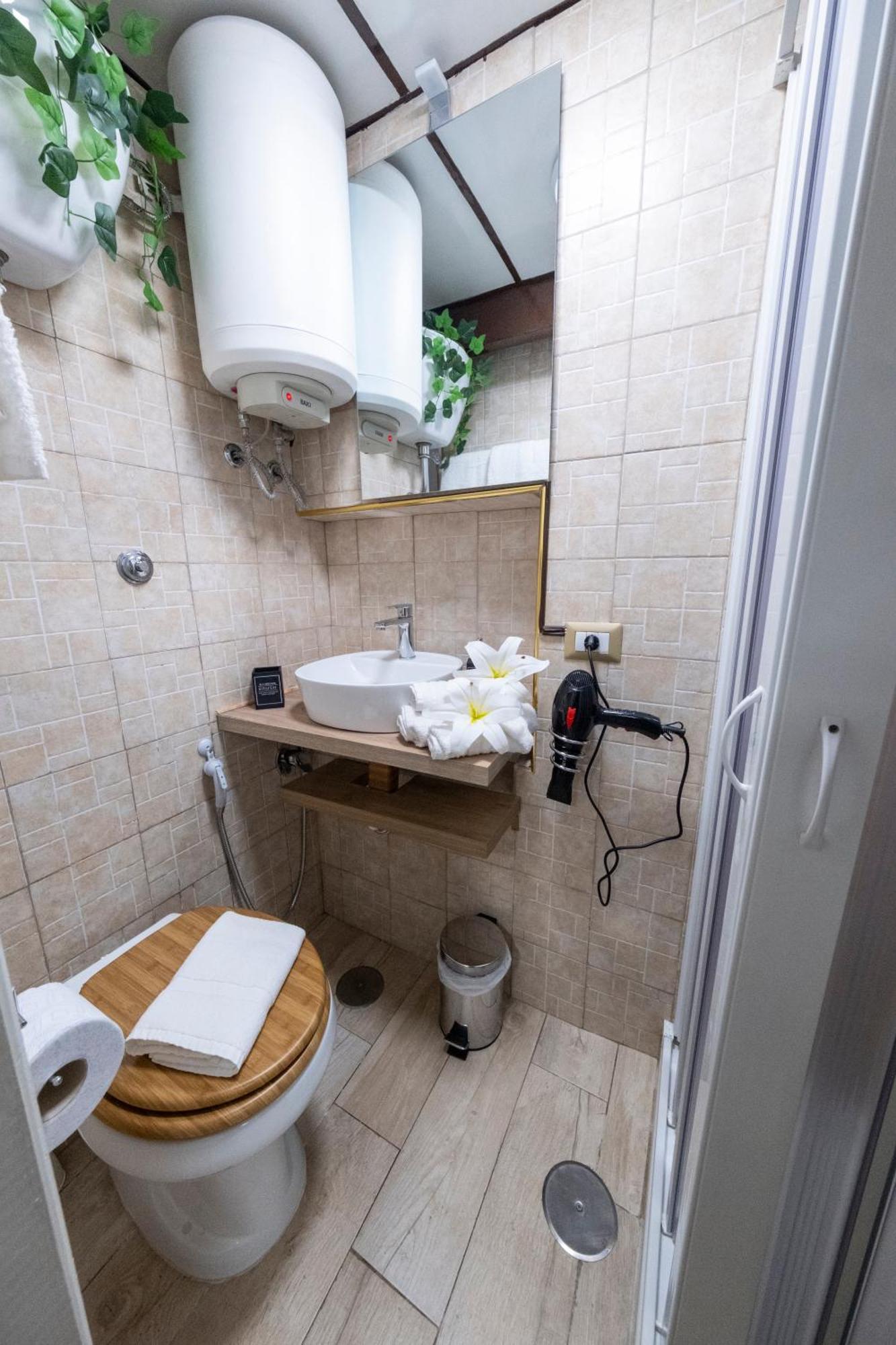 Green Center Valery Sweet House نابولي المظهر الخارجي الصورة