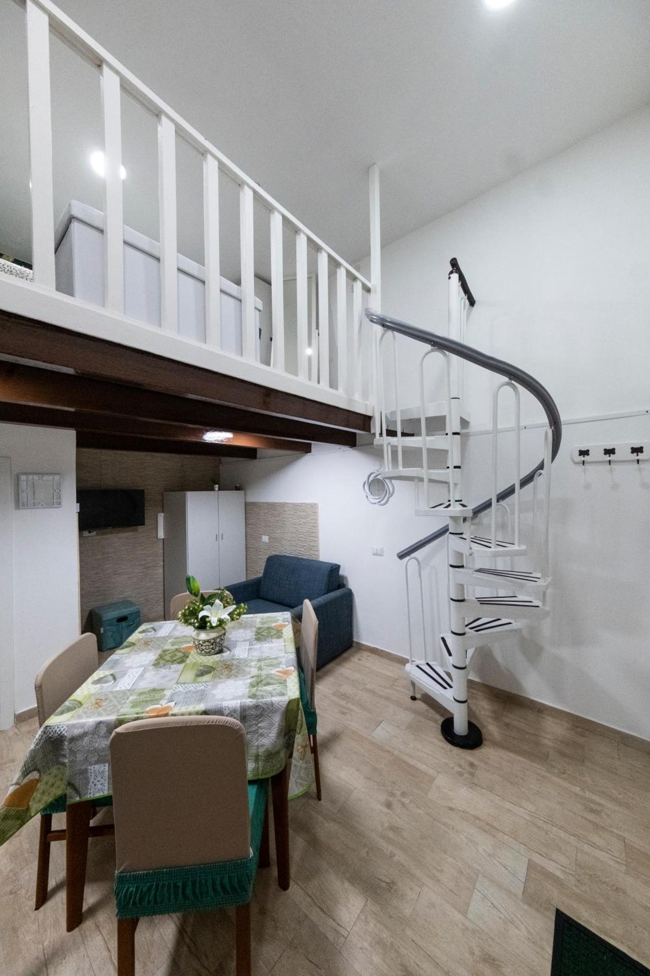 Green Center Valery Sweet House نابولي المظهر الخارجي الصورة