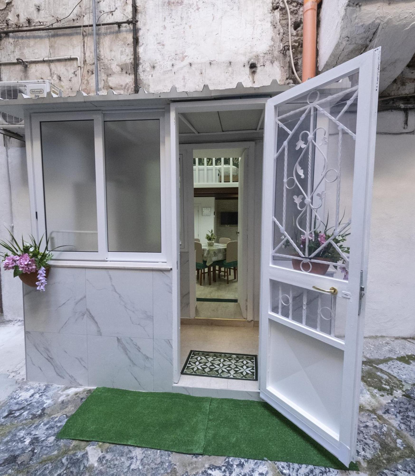 Green Center Valery Sweet House نابولي المظهر الخارجي الصورة